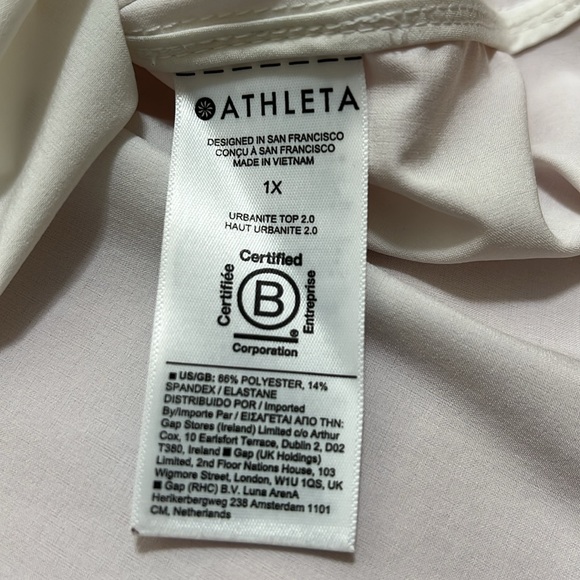Athleta Cream Button Down Shirt polyester/spandex blend. 1x - Picture 4 of 9